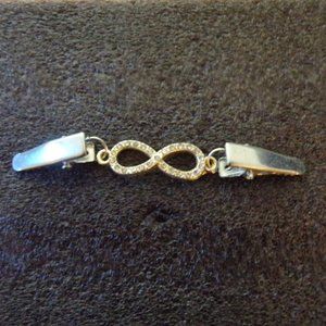 Sweater,  Blouse,  Shawl  Clips ~ Figure 8 ~ Garment ~ Cardigan